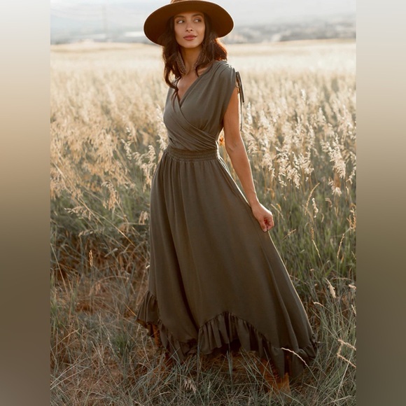 Joyfolie Dresses & Skirts - Joyfolie Giovanna maxi dress in army green